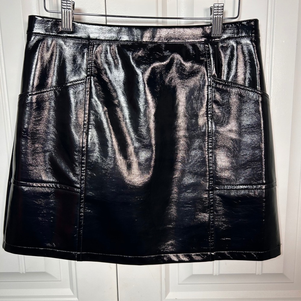 Faux Leather Mini Skirt Womens‎ Medium Size 6-8 Black High Shine Pockets A-Line - Picture 2 of 9